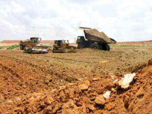 Vecellio & Grogan “Moving The Earth” To Complete FedEx, Airport Projects